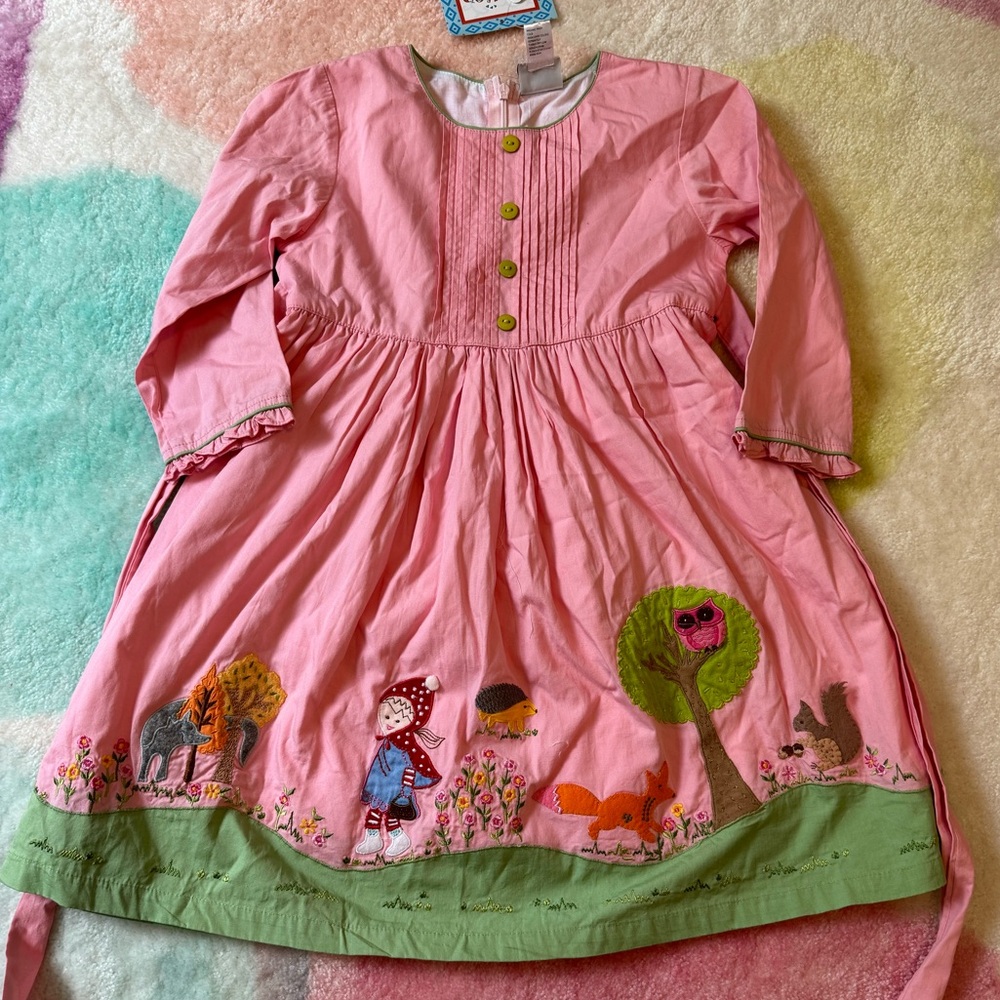 NWT! Beautiful size 6 Little Red Riding Hood dress (aplique)